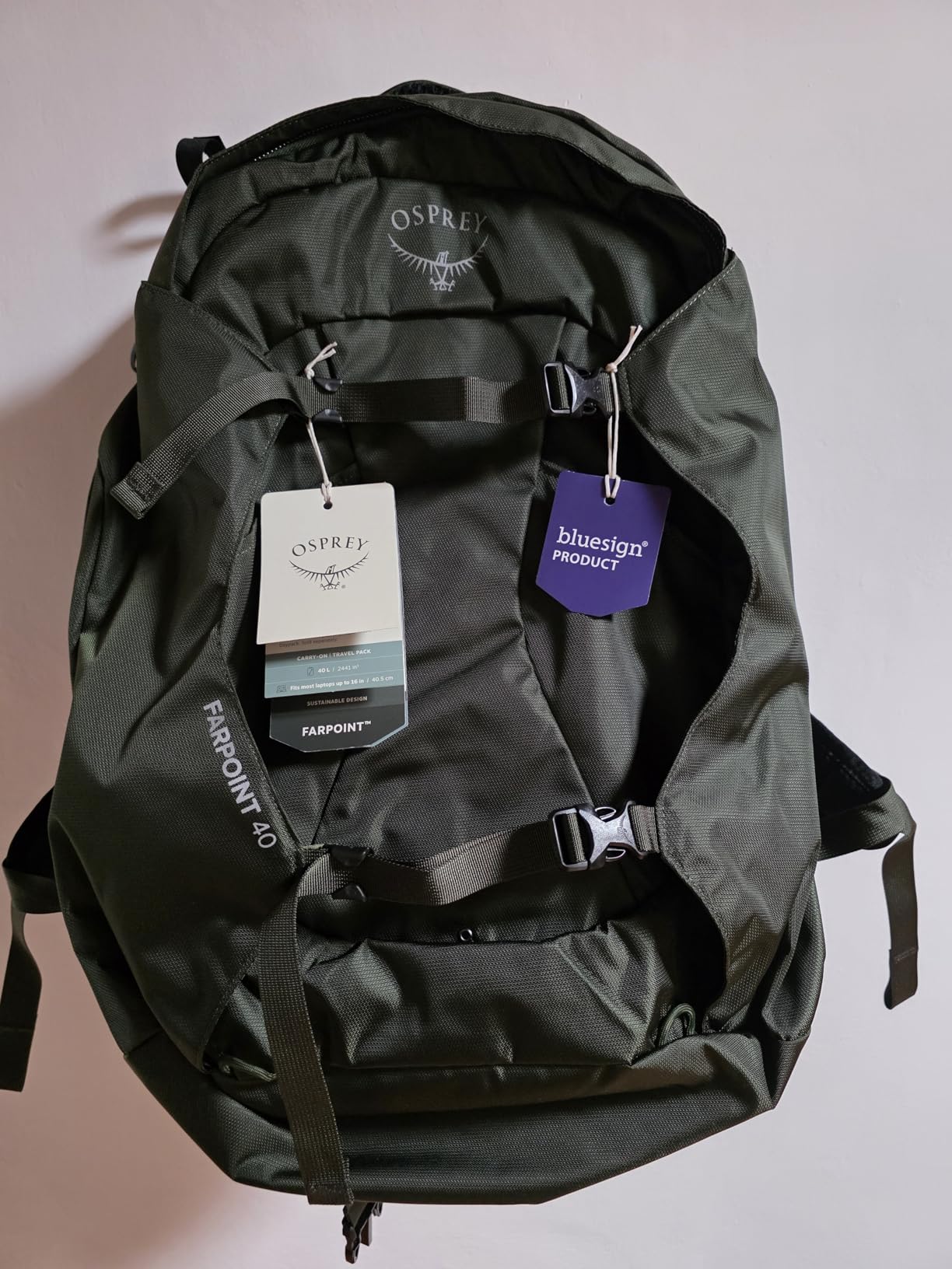 Osprey Farpoint 40L Men's Travel Backpack, Gopher Green customer photo 2
