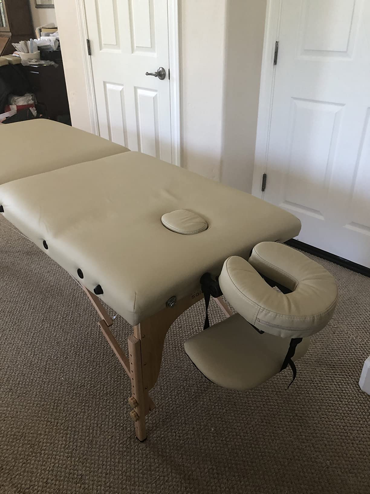 Saloniture Professional Portable Folding Massage Table with Carrying Case - Light Gray customer photo 2