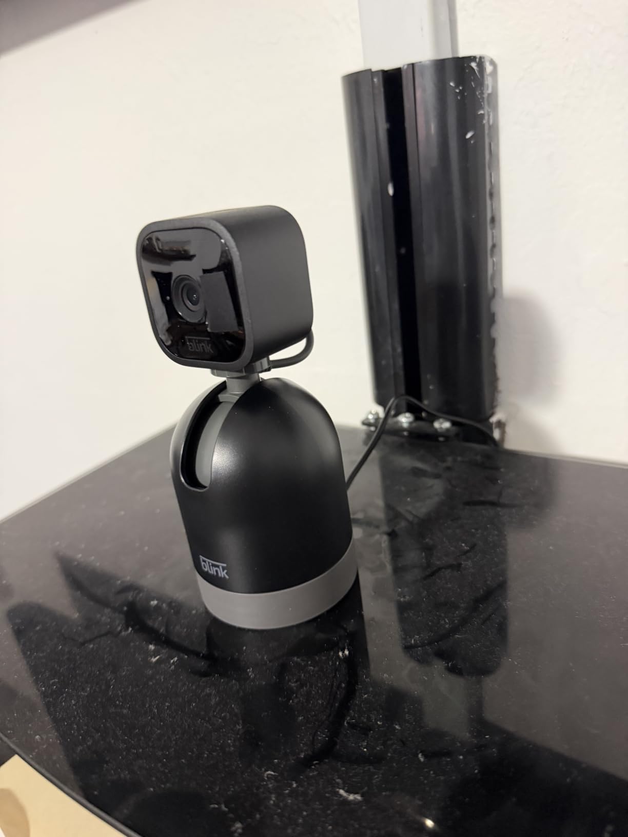 Blink Mini Pan-Tilt Camera (newest model), Rotating indoor plug-in smart security camera, two-way audio, HD video, motion detection (White) customer photo 2