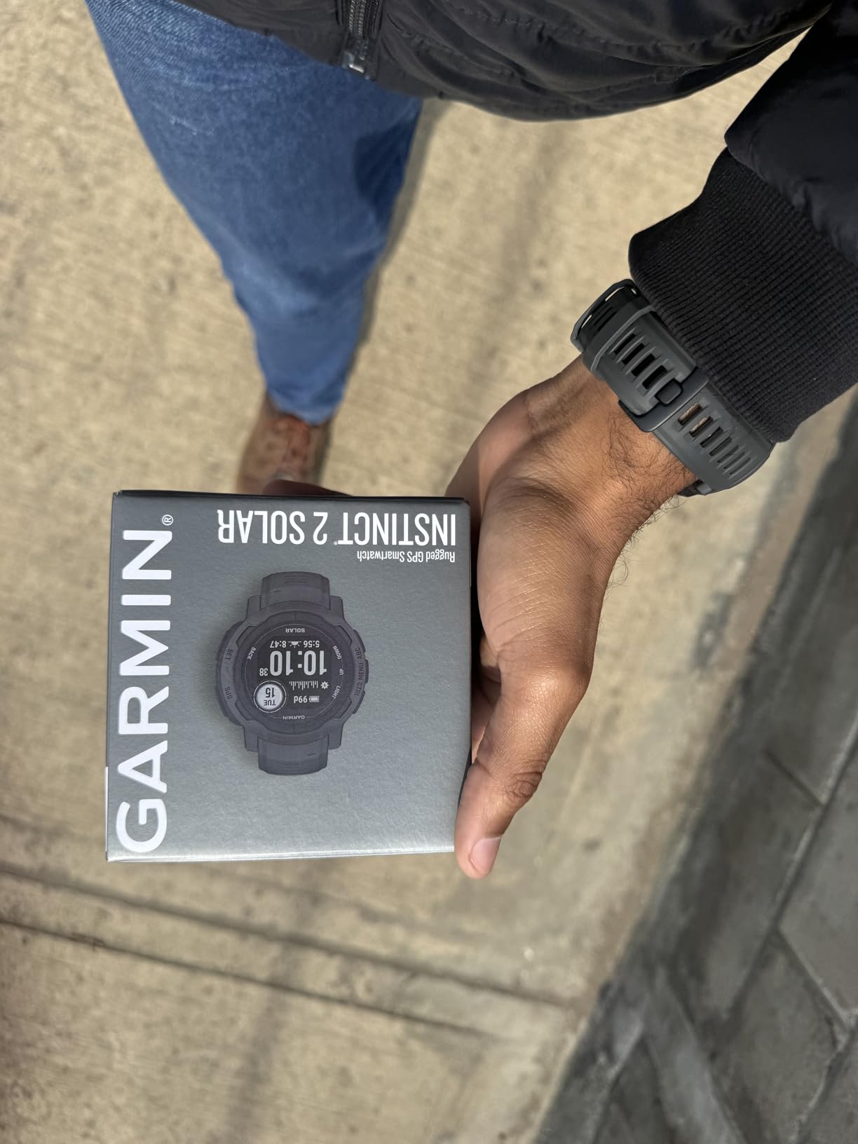 Instinct 2 Solar, Smaller-Sized Rugged Outdoor Watch with GPS, with Solar Charging Capabilities, Built for All Elements, Multi-GNSS Support, Tracback Routing and More, Graphite customer photo 2