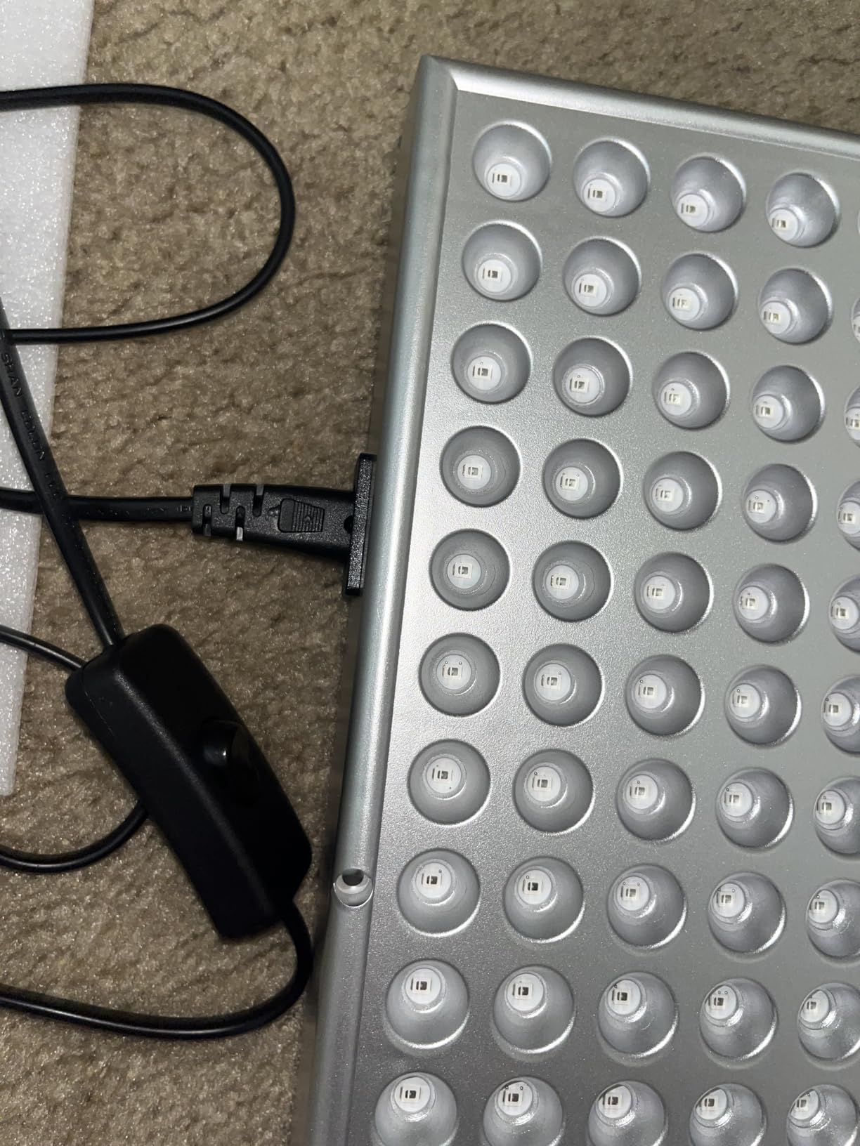 LED Red Light Therapy Device - 45W LED Panel Deep 660nm and Near-Infrared 850nm Light Combo for Skin Beauty, Pain Relief of Muscles and Joints customer photo 2