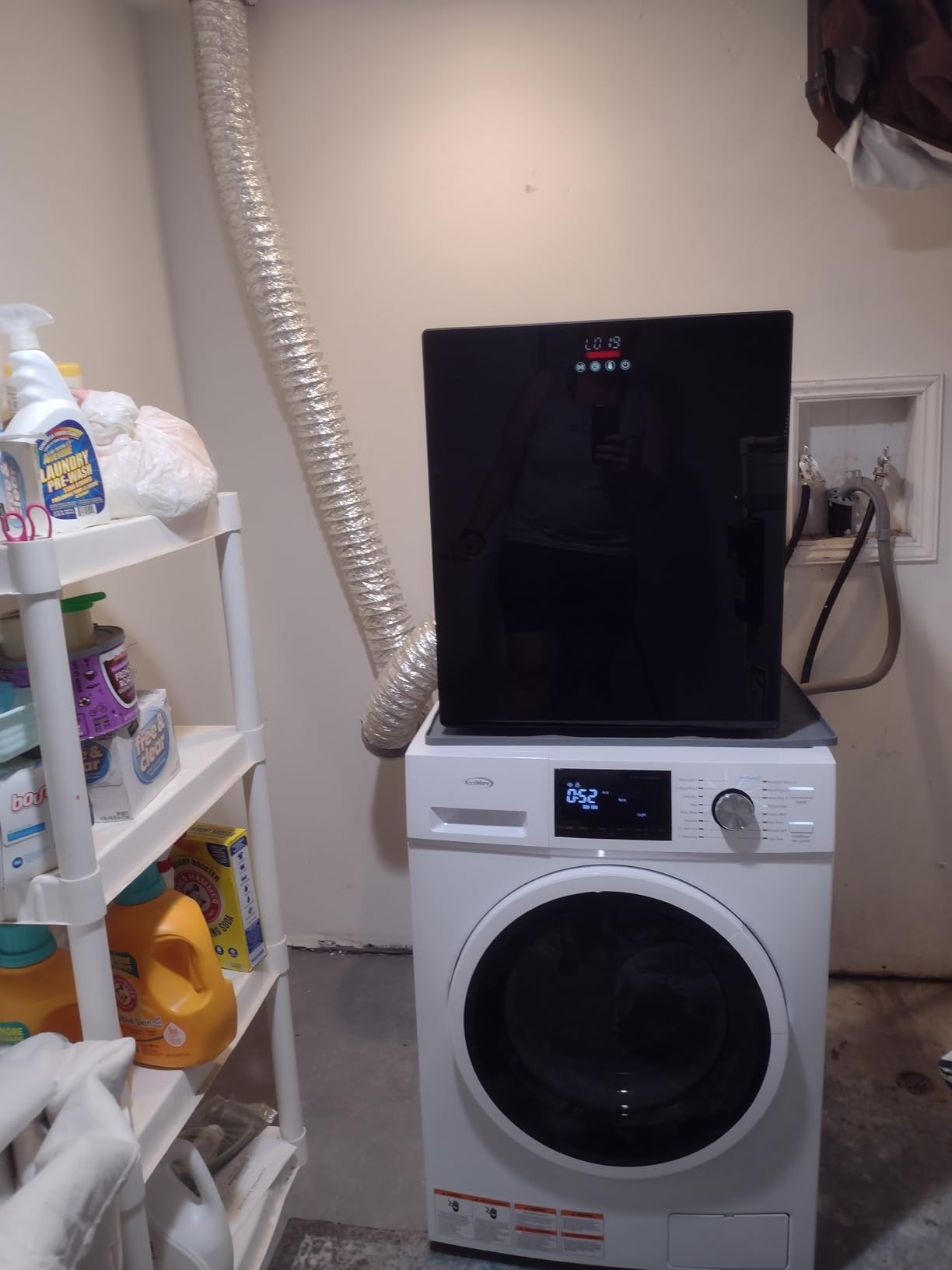 KoolMore 2-in-1 Front Load Washer and Dryer Combo, 2.7 Cu. Ft., for Apartment, Dorm, RV, 16 Wash and 4 Dry Cycles, Compact Space Saver customer photo 2