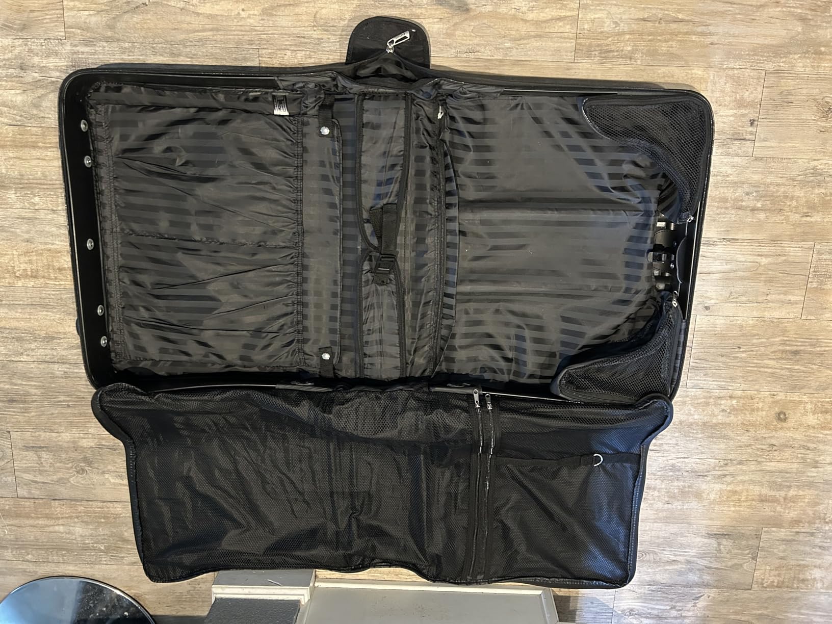 Helium DLX - Rolling Garment Bag with Spinner Wheel - Lightweight Travel Garment Bag - SECURITECH Zip - Suit and Dresses Rolling Travel Bag - Checked Size, Black customer photo 1