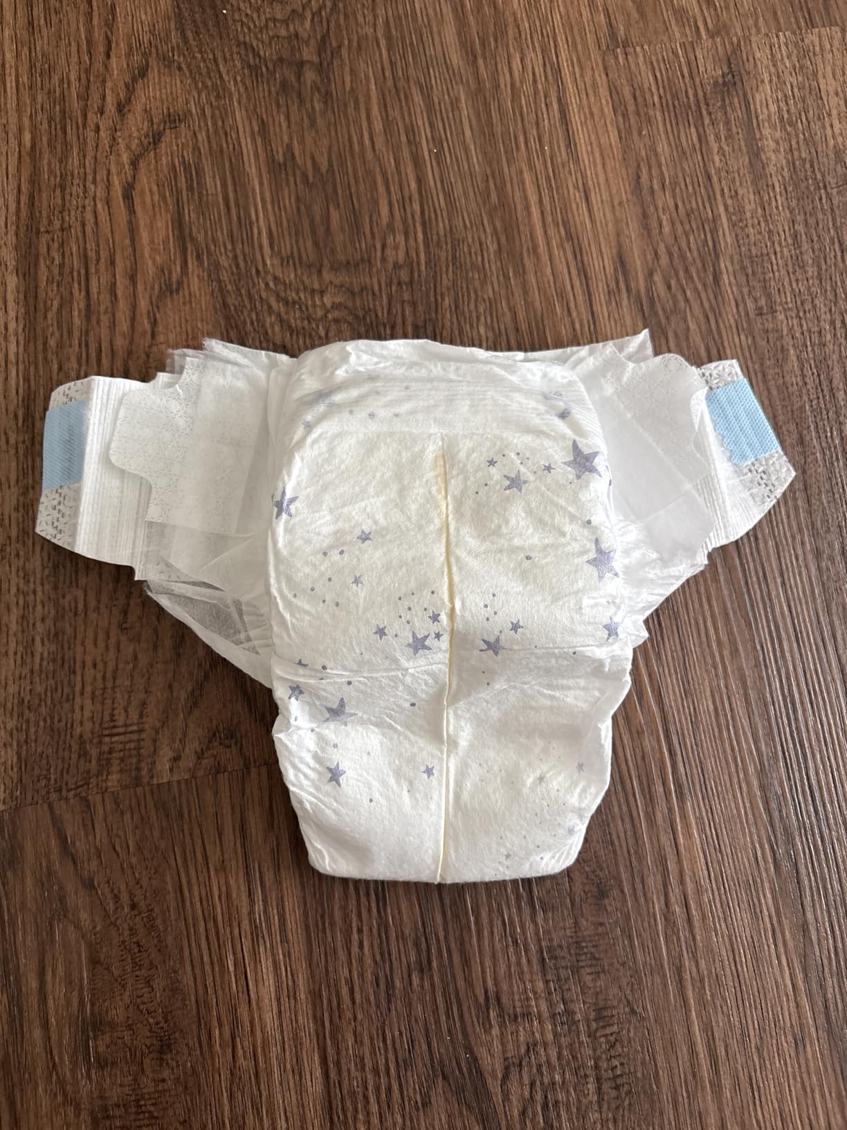 Amazon Brand - Mama Bear Overnight Baby Diapers with Leak Protection and Skin Protection, Fragrance-Free, Size 6, Hypoallergenic, Chlorine Free, Dermatologist Tested, 54 Count customer photo 1