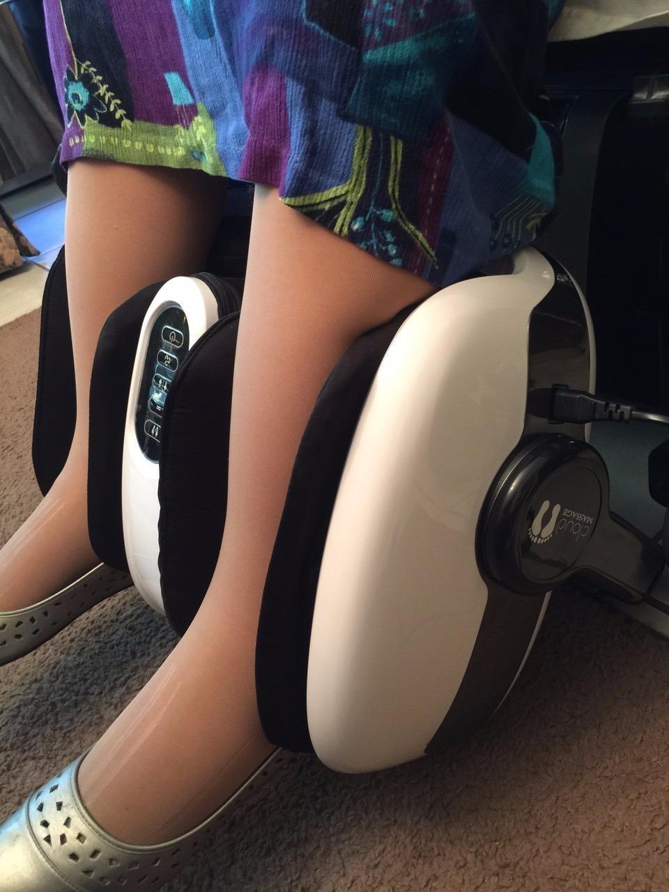 Cloud Massage Shiatsu Foot Massager with Heat - Deep Kneading & Compression, Adjustable Intensity, Multi-Mode Leg and Foot Massager with Remote Control, Anti-Slip Base - Standard Size, Black customer photo 2