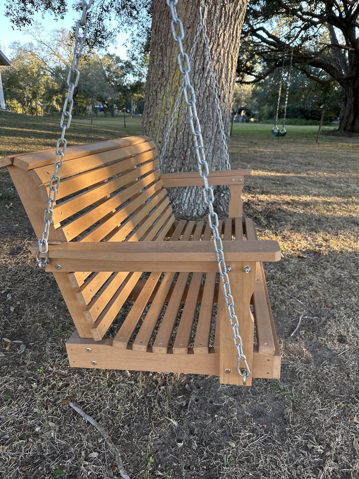 Psilvam HDPE Porch Swing, 2 Seat Hanging Porch Swing Outdoor, 660LBS Weight Capacity Patio Swing, Waterproof and Rot-Resistant, Swing Bench for Outside, Garden, Porche and Parks (Teak) customer photo 2