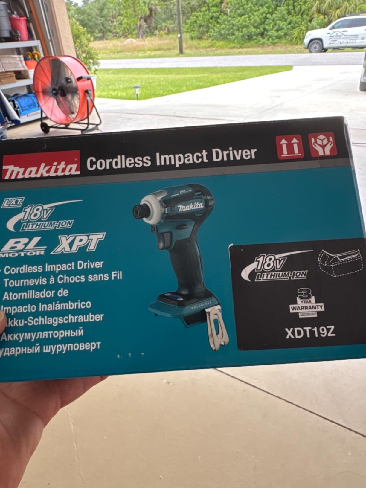 Makita XDT19Z 18V LXT Lithium-Ion Brushless Cordless Quick-Shift Mode 4-Speed Impact Driver, Tool Only customer photo 1