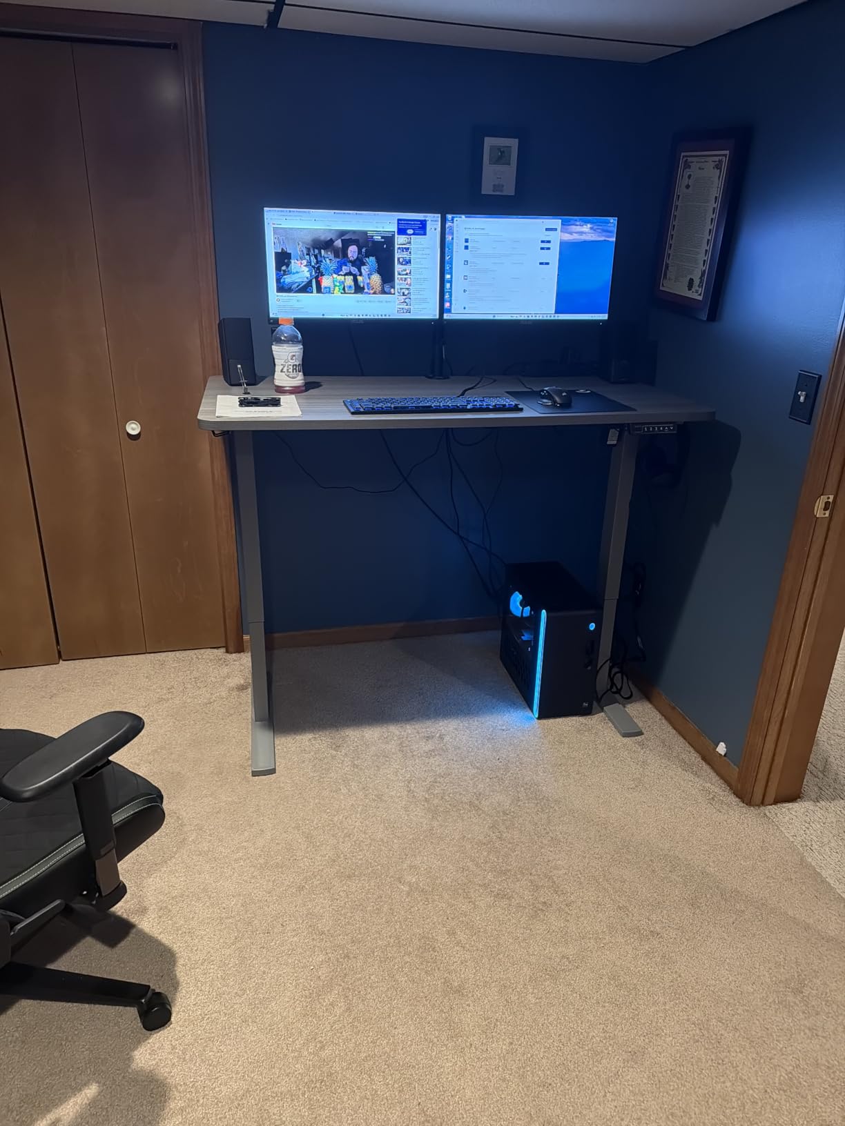 VIVO Electric 63 x 32 in Standing Desk, Memory Height Adjustment, 1B Series, Holds 220 lbs, Black Top Black Frame, DESK-KIT-1B1B customer photo 1