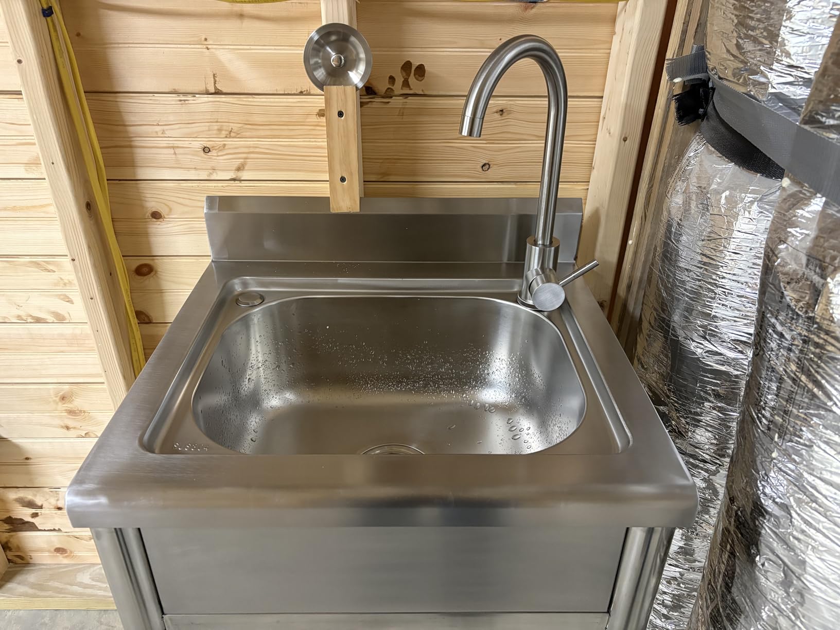 Utility Sink Free Standing Single Bowl Kitchen Sink with Cold and Hot Water Pipe Stainless Steel Sink for Garage Shop Laundry Room Basement Garden Farmhouse Mens Gifts Ourdoor Indoor fregadero customer photo 2