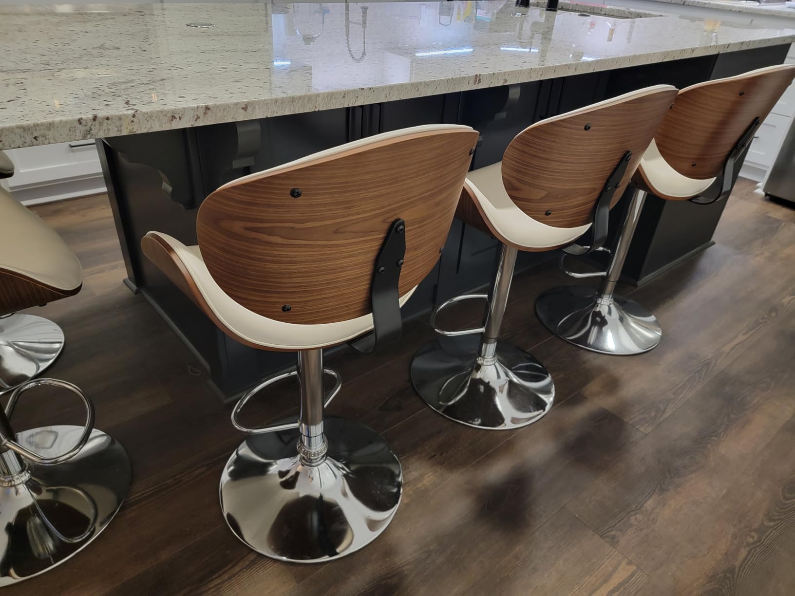 YaFiti Swivel Bar Stools Set of 2 for Kitchen Counter, Adjustable Bentwood Barstools, Modern PU Leather Upholstered Bar Chair with Back and Footrest, for Bar, Kitchen, Dining Room, Black customer photo 1