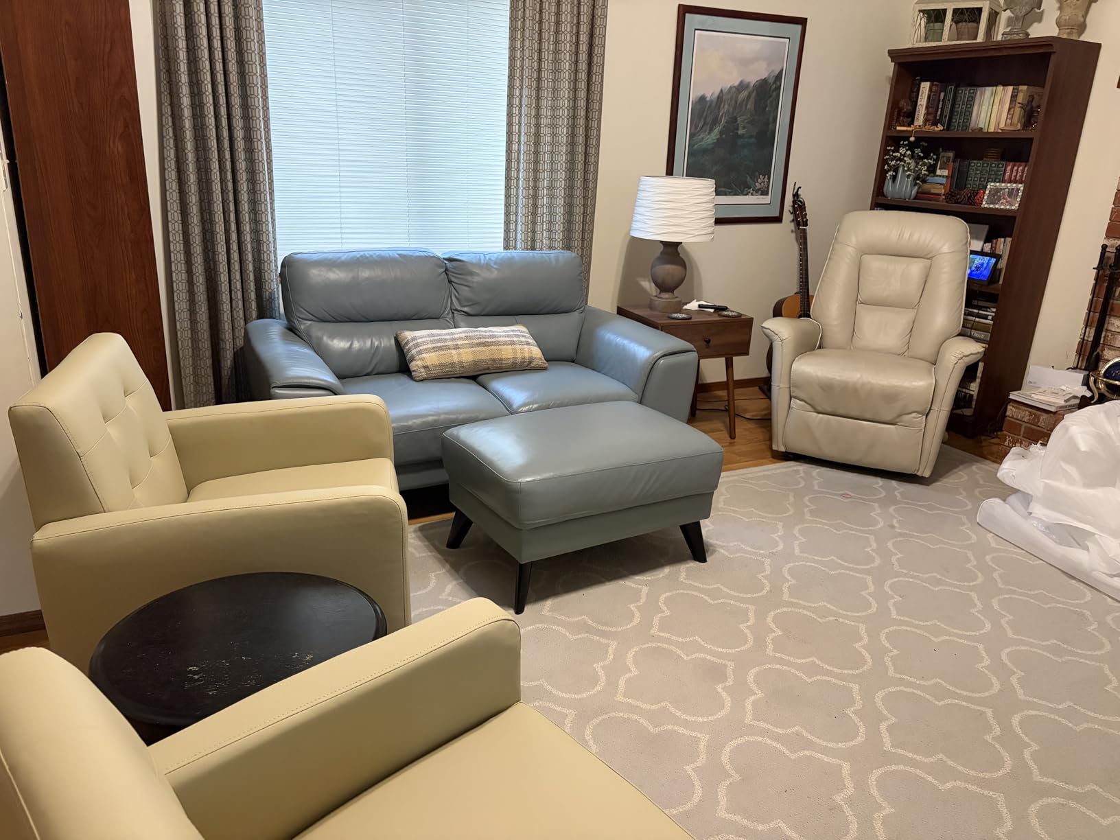 Yaheetech Accent Chair and Ottoman Set, Modern Fuzzy Sherpa Barrel Chair and Footrest, Comfy Boucle Armchair and Footstool for Living Room/Bedroom/Reading Room, Ivory customer photo 1