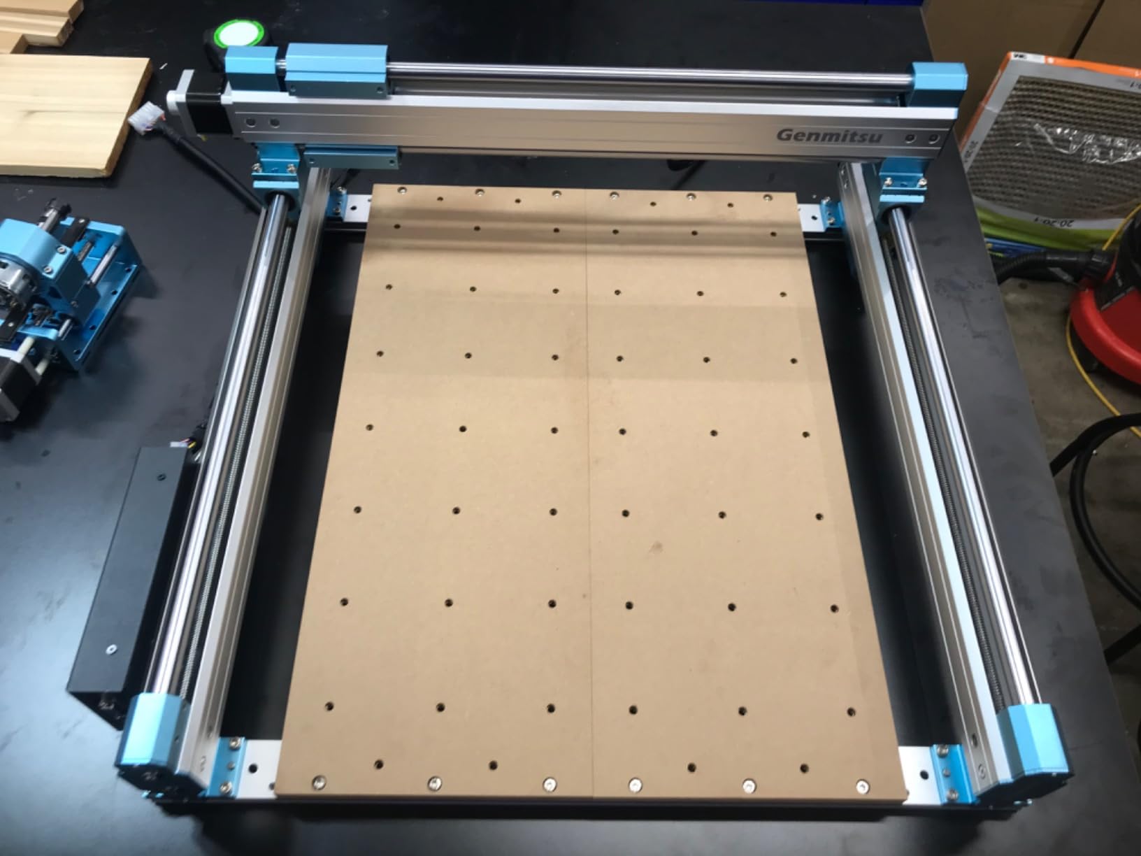 Genmitsu CNC Router Machine 4040-PRO for Metal Acrylic Cutting Milling, GRBL Control, Lead Screw Driven, 3 Axis Engraving, Working Area 15.7'' x 15.7'' x 3.1'' customer photo 2