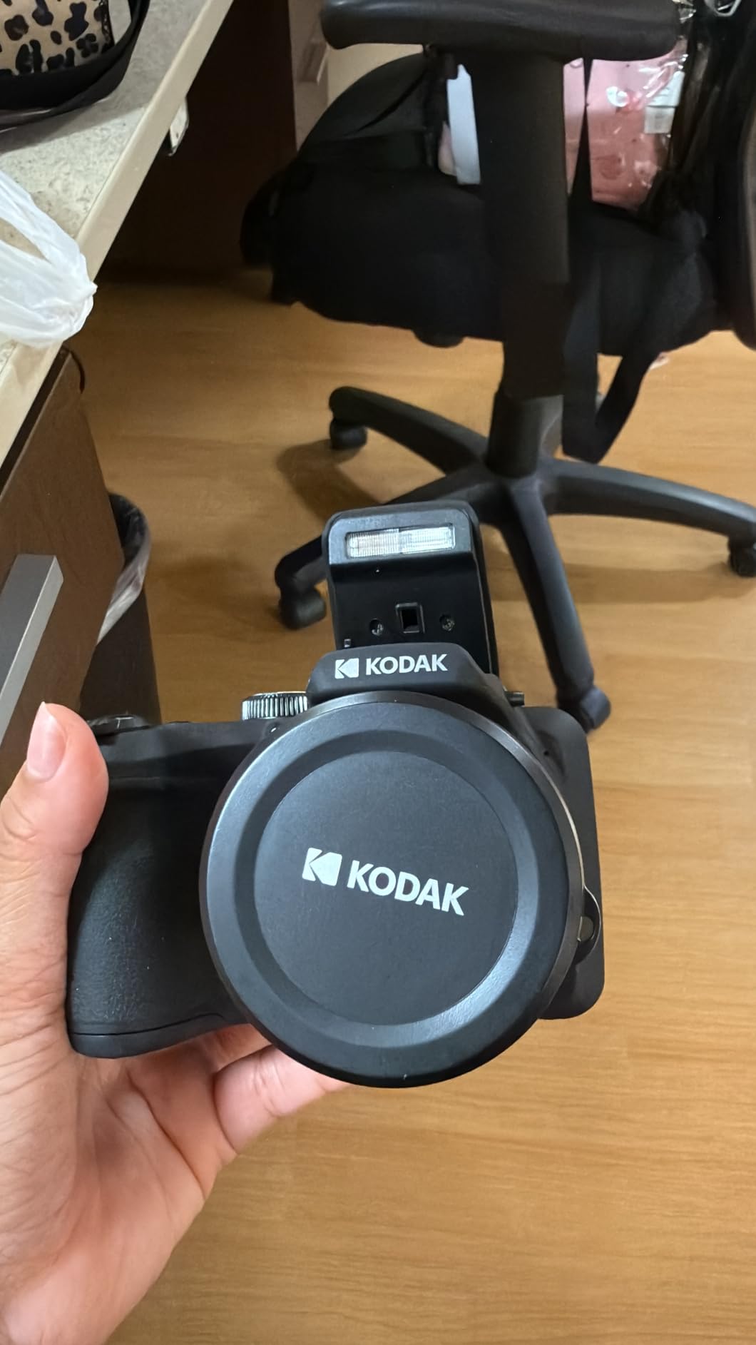 Kodak PIXPRO AZ405 Digital Camera, 40x Optical Zoom Bridge with 20MP Sensor, AA Batteries, OIS, 1080p Full HD Video, Black customer photo 1