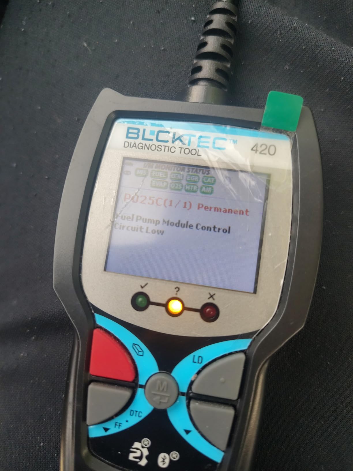 BLCKTEC 420 Bluetooth OBD2 Scanner Diagnostic Tool - Vehicle Code Reader for Car - Clears Check Engine Light - Comes with Premium OBD App On IOS & Android - Works For All Cars 1996 & Newer customer photo 1