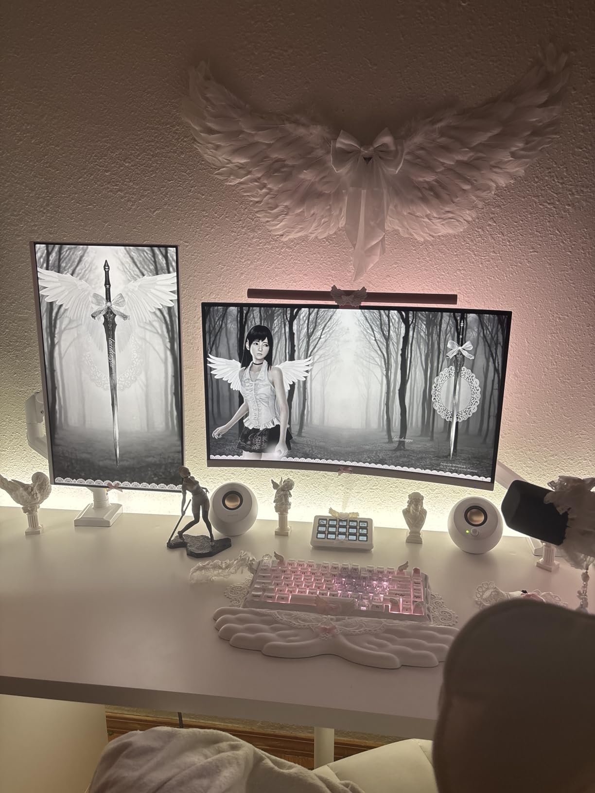 Philips WiZ Smart Wi-Fi Connected Color and White Dimmable Tunable Light Strip Starter Kit 6.5ft (2M), 25249 customer photo 1