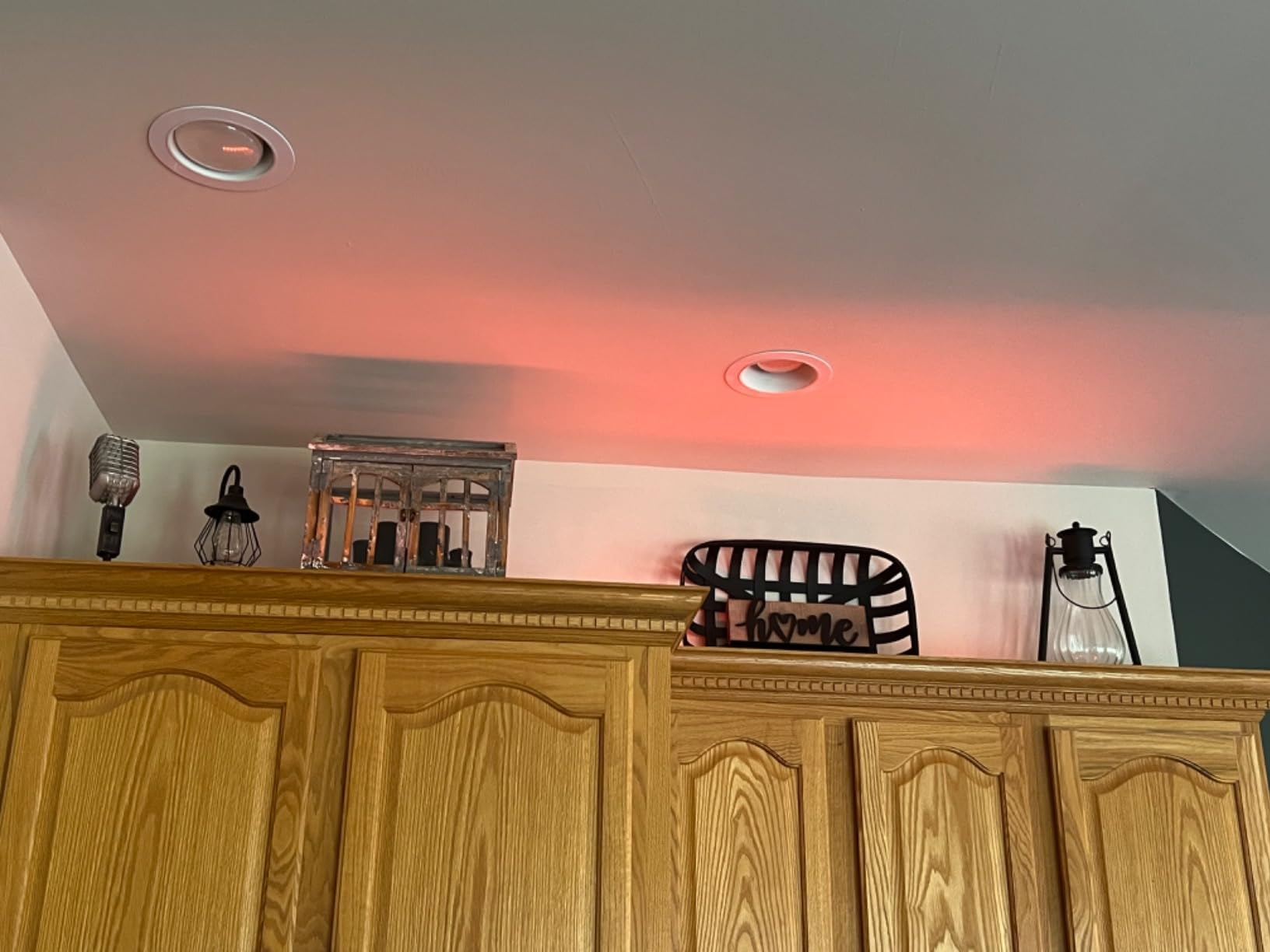 Philips WiZ Smart Wi-Fi Connected Color and White Dimmable Tunable Light Strip Starter Kit 6.5ft (2M), 25249 customer photo 2