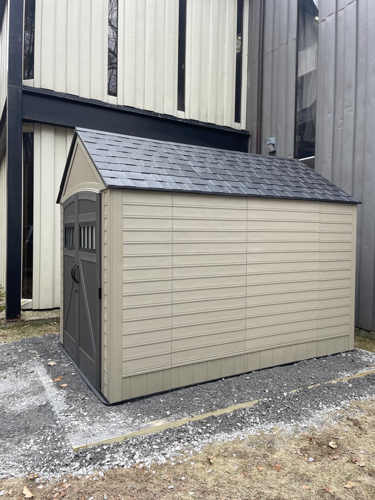 Rubbermaid Extra Large Resin Outdoor Storage Shed With Floor (7 x 10 Ft.), Weather Resistant, Gray customer photo 2