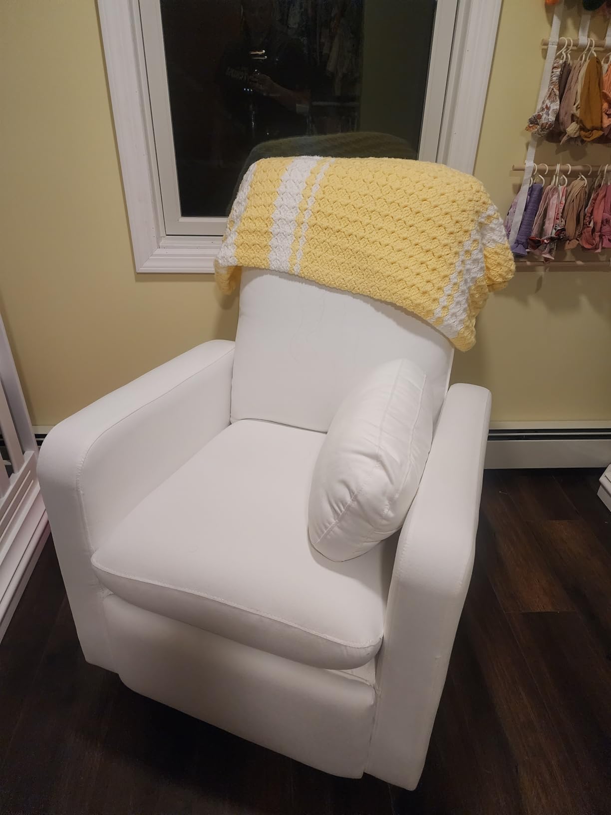 Delta Children babyGap Cloud Recliner with LiveSmart Evolve - Sustainable Performance Fabric, Grey customer photo 1