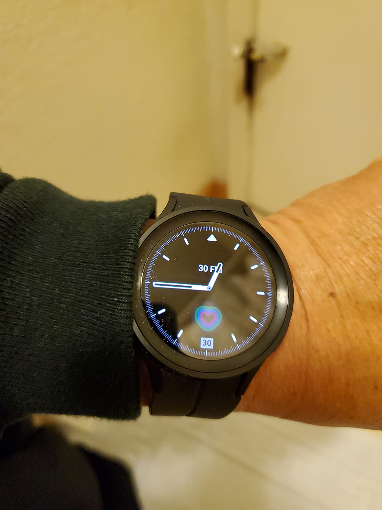 Galaxy Watch5 Pro Bespoke Edition 45mm Bluetooth Smartwatch, Body, Health, Fitness, Sleep Tracker, Sapphire Crystal Glass, Titanium Frame, US Version, Black Rugged Sport Band, Black customer photo 1