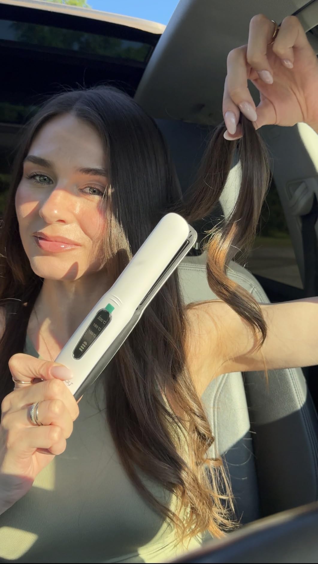 SUNMAY Cordless Hair Straightener, Titanium Portable Straightener for Travel, Dual Voltage Cordless Flat Iron Hair Straightener 2 in 1 with Comb & Clip for Women, Heat-up in Seconds, USB-C Fast Charge customer photo 2
