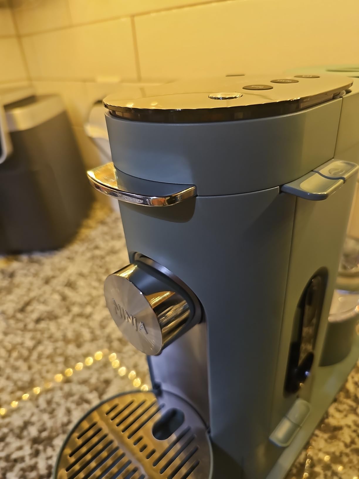 Ninja Coffee Maker, Single Serve, Brew with Coffee Pods and Grounds, Compatible with K-Cup Pods, 4 Styles, up to 24 Ounces Cup Sizes and 56 Ounces Removable Reservoir, Black, PB051 customer photo 1