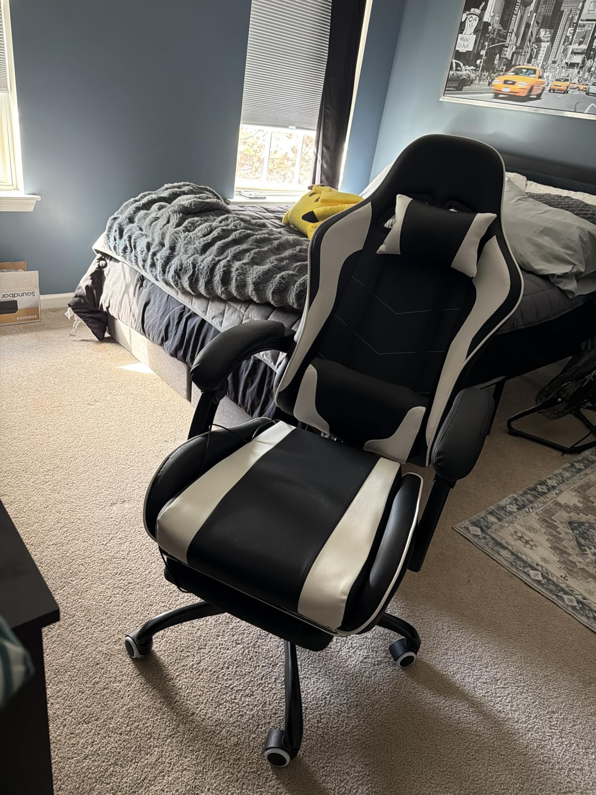 Homall Gaming Chair, Video Game Chair with Footrest and Massage Lumbar Support, Ergonomic Computer Chair Height Adjustable with Swivel Seat and Headrest (White) customer photo 2