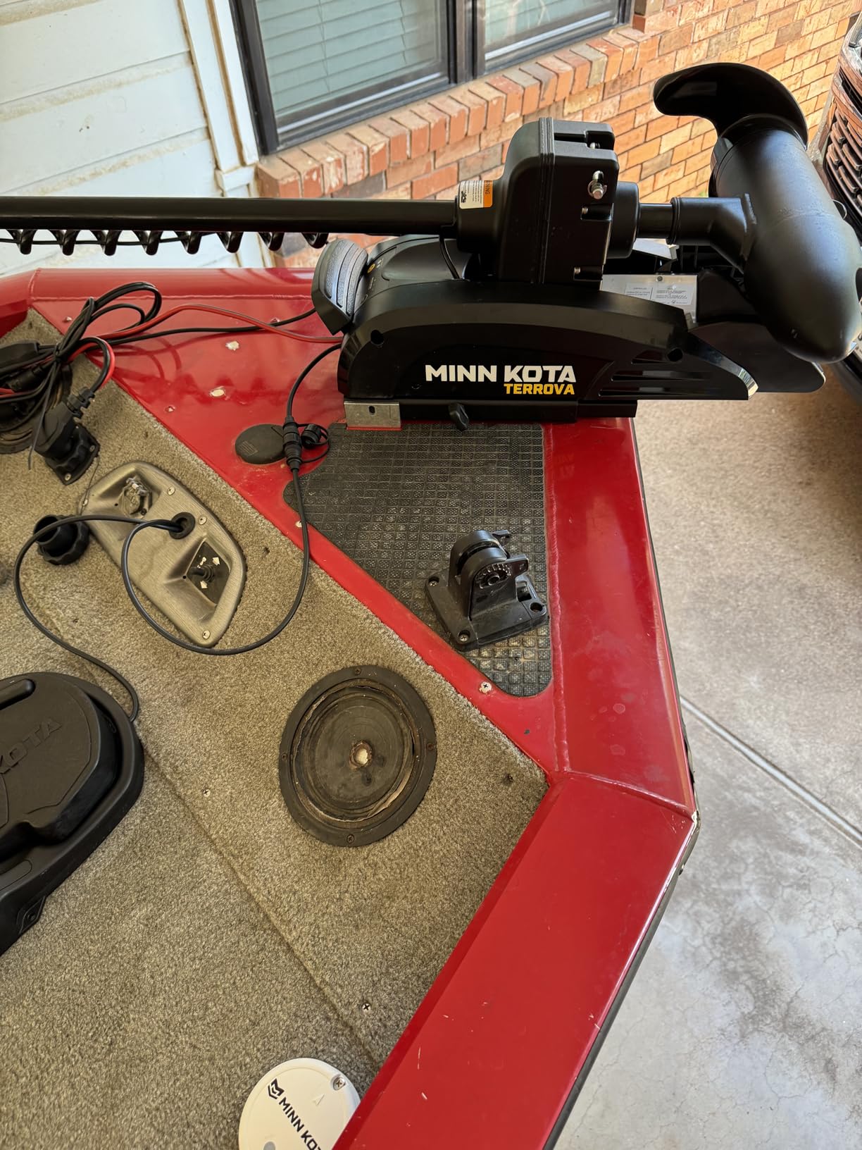 Minn Kota Terrova Bow-Mount Electric Trolling Motor with GPS, Spot-Lock, Dual Spectrum Chirp Sonar - 55 Lb. Thrust, 45 in. Shaft, Freshwater customer photo 2