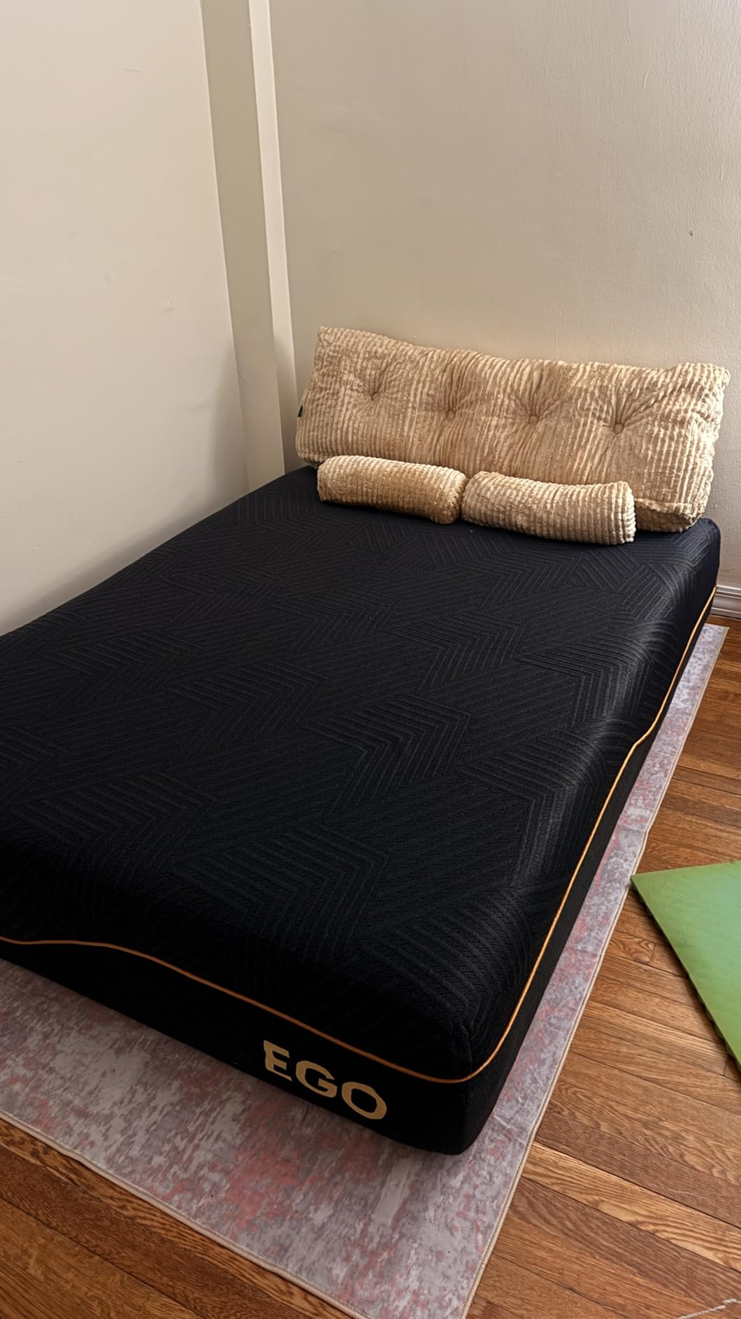 EGOHOME 14 inch Firm Queen Mattress, Memory Foam Mattress with Cooling Cover, Bed in a Box, CertiPUR-US Certified, Breathable and Supportive, Made in USA, 60''x80''x14'' Black customer photo 2