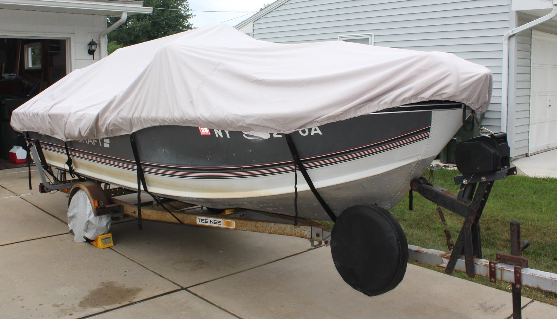 1200D Waterproof Boat Cover with Motor Cover, Solution-Dye Marine Canvas Trailerable Boat Cover 16-18.5ft for 16 feet 17ft 18' Foot V-Hull Bass Boat Tri-Hull Runabout Boat, Black customer photo 2