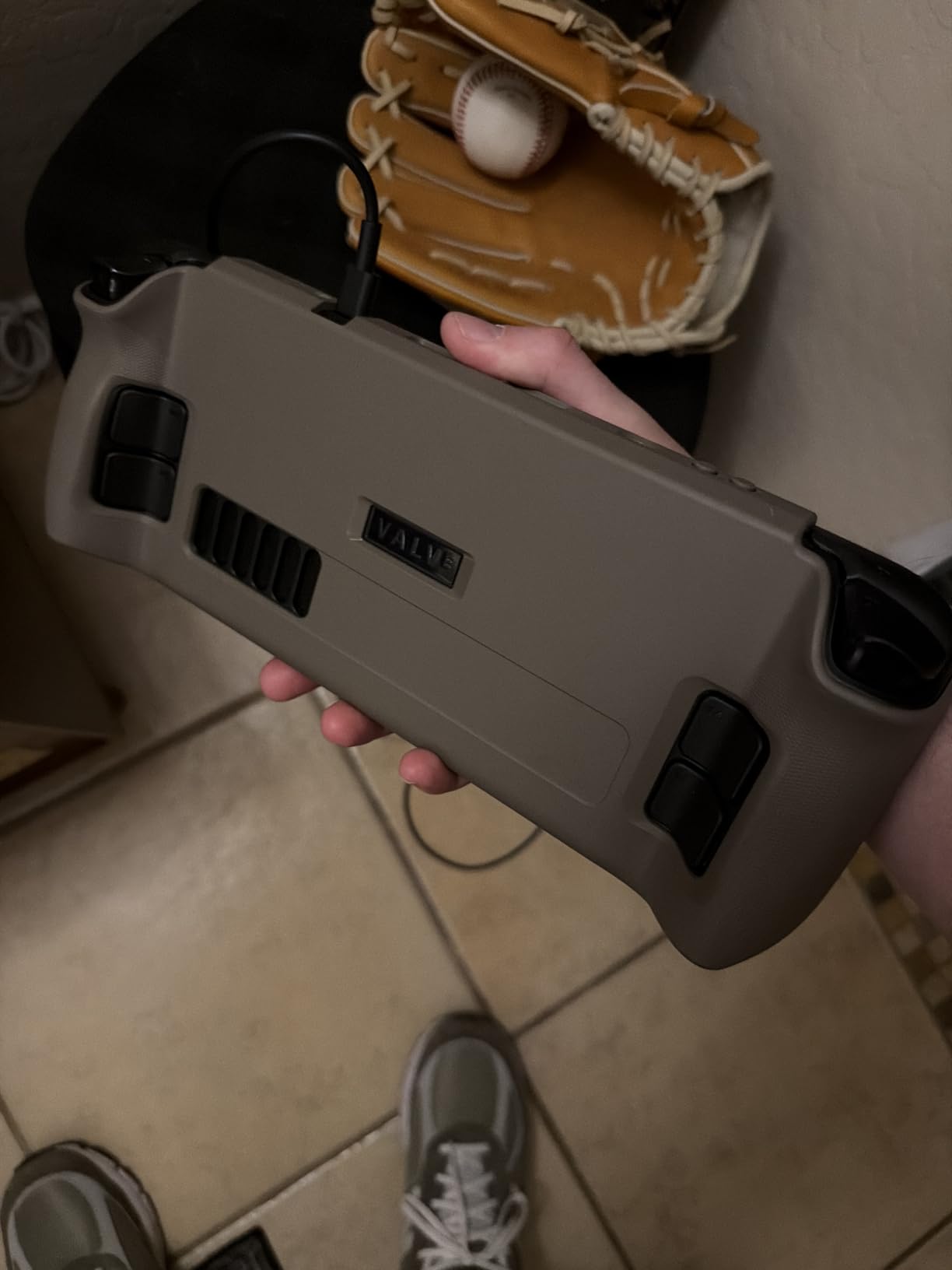Skull & Co. GripCase SD for SteamDeck: A Soft Protective Case with Textured Grips Full Protection and Stand, Shock-Absorption Non-Slip and Anti-Scratch Cover Design - Coyote Gray customer photo 1