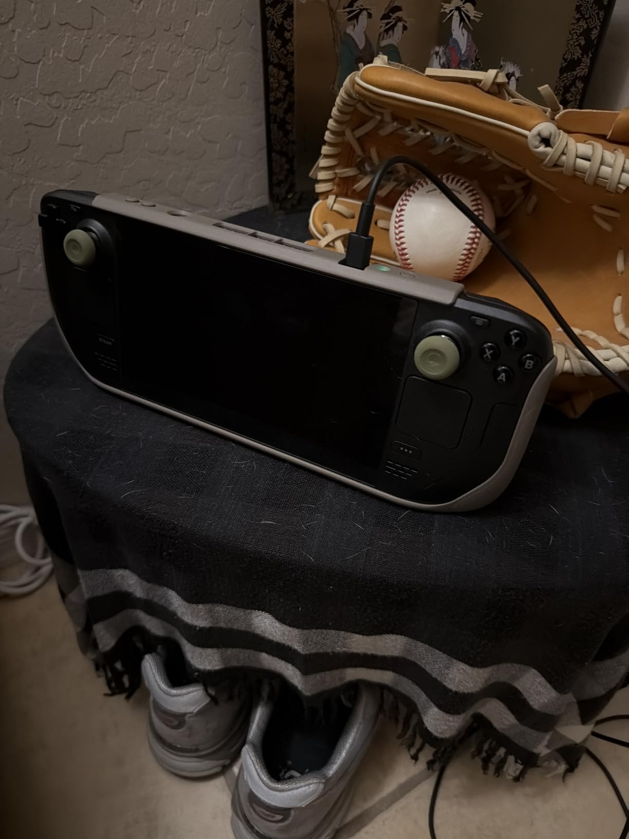 Skull & Co. GripCase SD for SteamDeck: A Soft Protective Case with Textured Grips Full Protection and Stand, Shock-Absorption Non-Slip and Anti-Scratch Cover Design - Coyote Gray customer photo 2