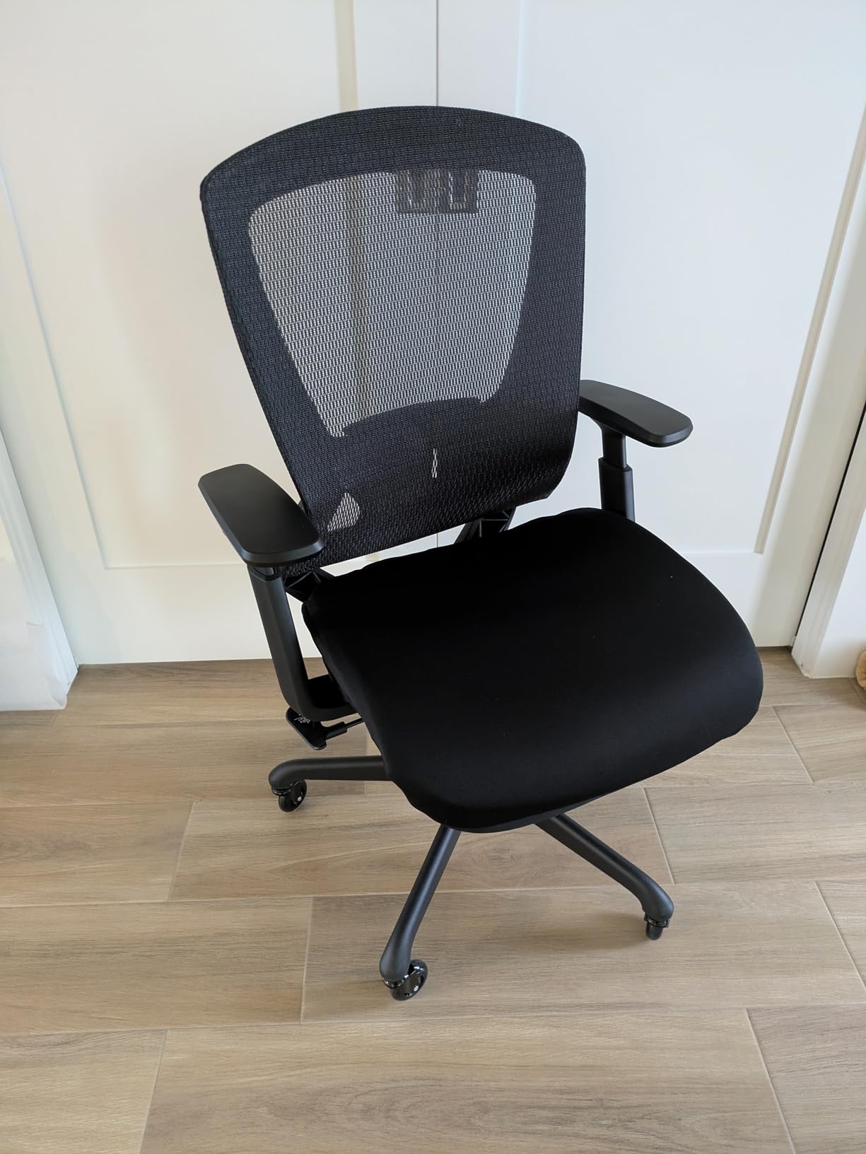 ELABEST Ergonomic Mesh Office Chair,Comfy Computer Desk Chair - BIFMA 5.1 Certified Commercial Swivel Task Chair for Home Office - Adjustable Lumbar Support & Armrests,Tilt Function,Wide Seat (Black) customer photo 2