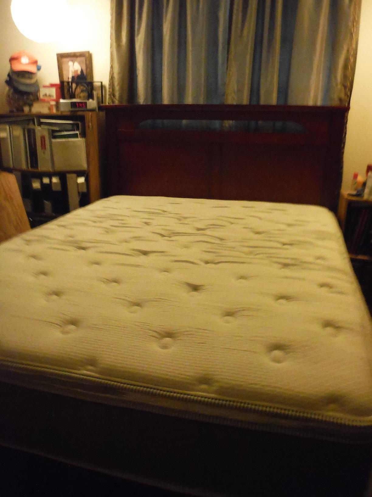 ZINUS 10 Inch True Support Hybrid Mattress [New Version], Queen, Fiberglass Free, Medium Feel, Motion Isolation, Certified Safe Foams & Fabric, Mattress in A Box customer photo 2