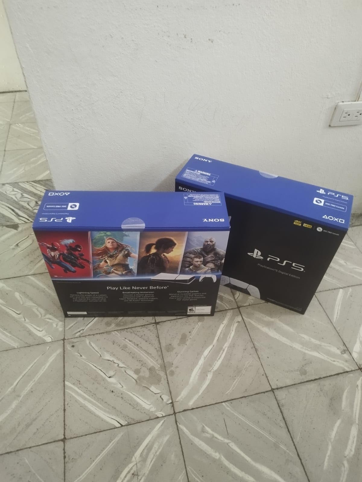 PlayStation 5 Digital Edition (Slim) customer photo 2