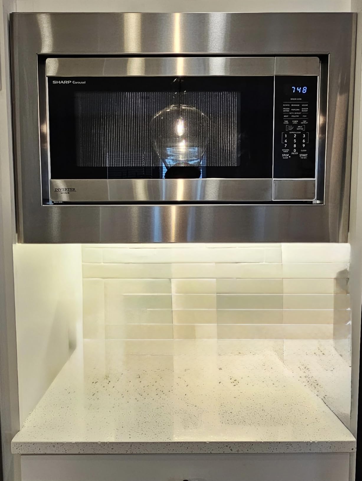 SHARP Countertop Microwave Oven with Removable 16.5