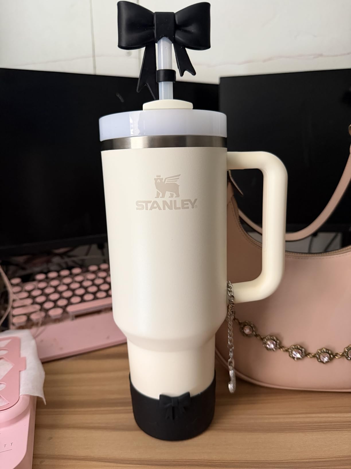 STANLEY Quencher H2.0 Tumbler with Handle and Straw 30 oz | Flowstate 3-Position Lid | Cup Holder Compatible for Travel | Insulated Stainless Steel Cup | BPA-Free | Rose Quartz 2.0 customer photo 1