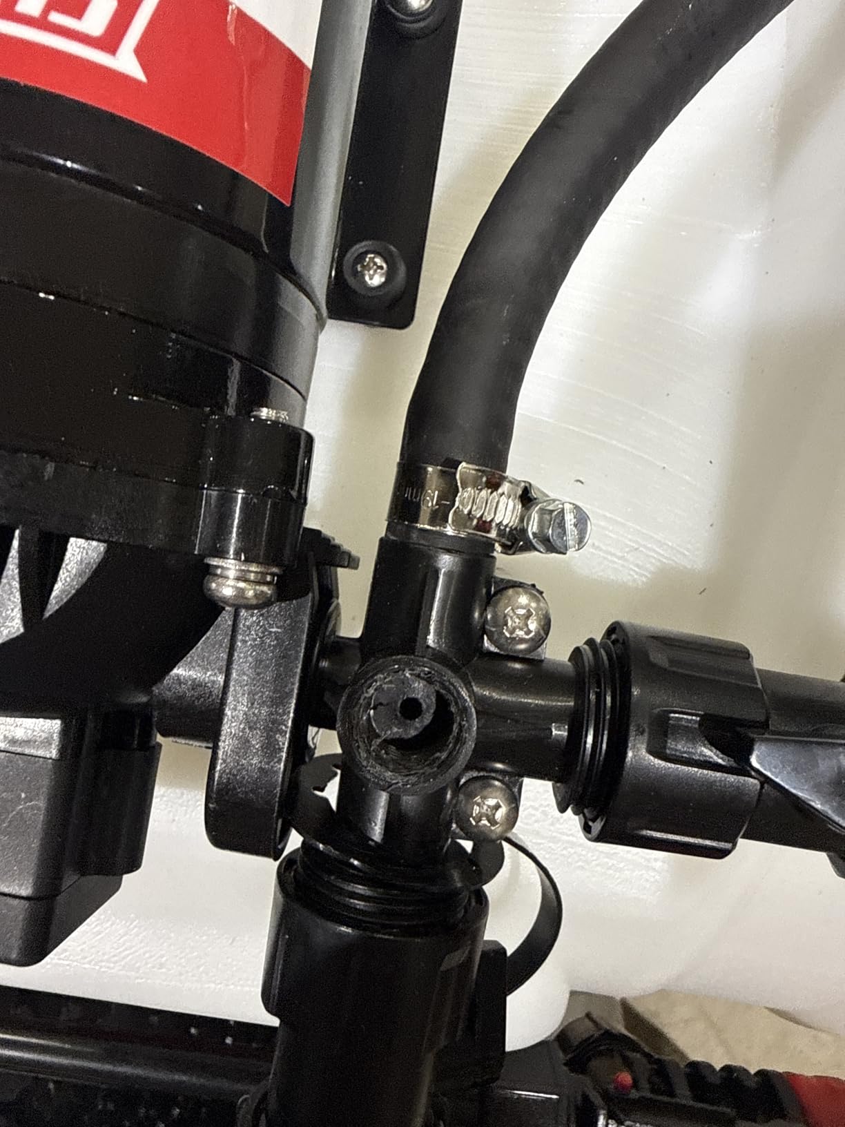 Chapin 97664: Made in The USA 15-Gallon Tow-Behind 2.5GPM/12V EZ Mount Deluxe Multi-Purpose ATV/UTV Tank Sprayer for Lawn & Garden, Farm & Acreage, Weed Control, with 2-Nozzle Spray Boom Attachment customer photo 2