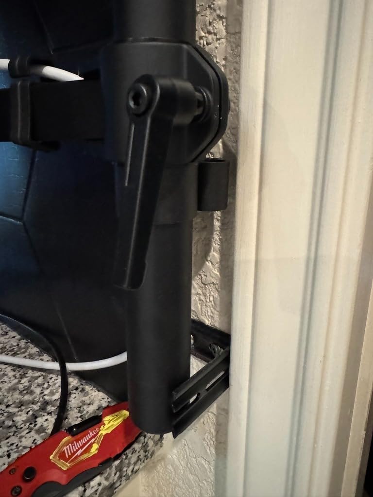 Amazon Basics Adjustable Dual Monitor Desk Mount, Holds up to 32 Inch Monitors, Black customer photo 2