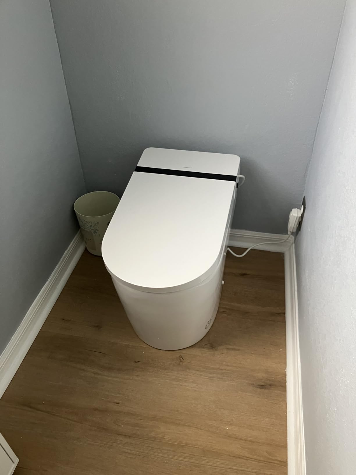 WOODBRIDGE Smart Toilet, Auto Open & Close, Foot Sensor Operation, Auto Flush, Heated Seat, Tankless One Piece Elongated Toilet, T-0099 customer photo 2