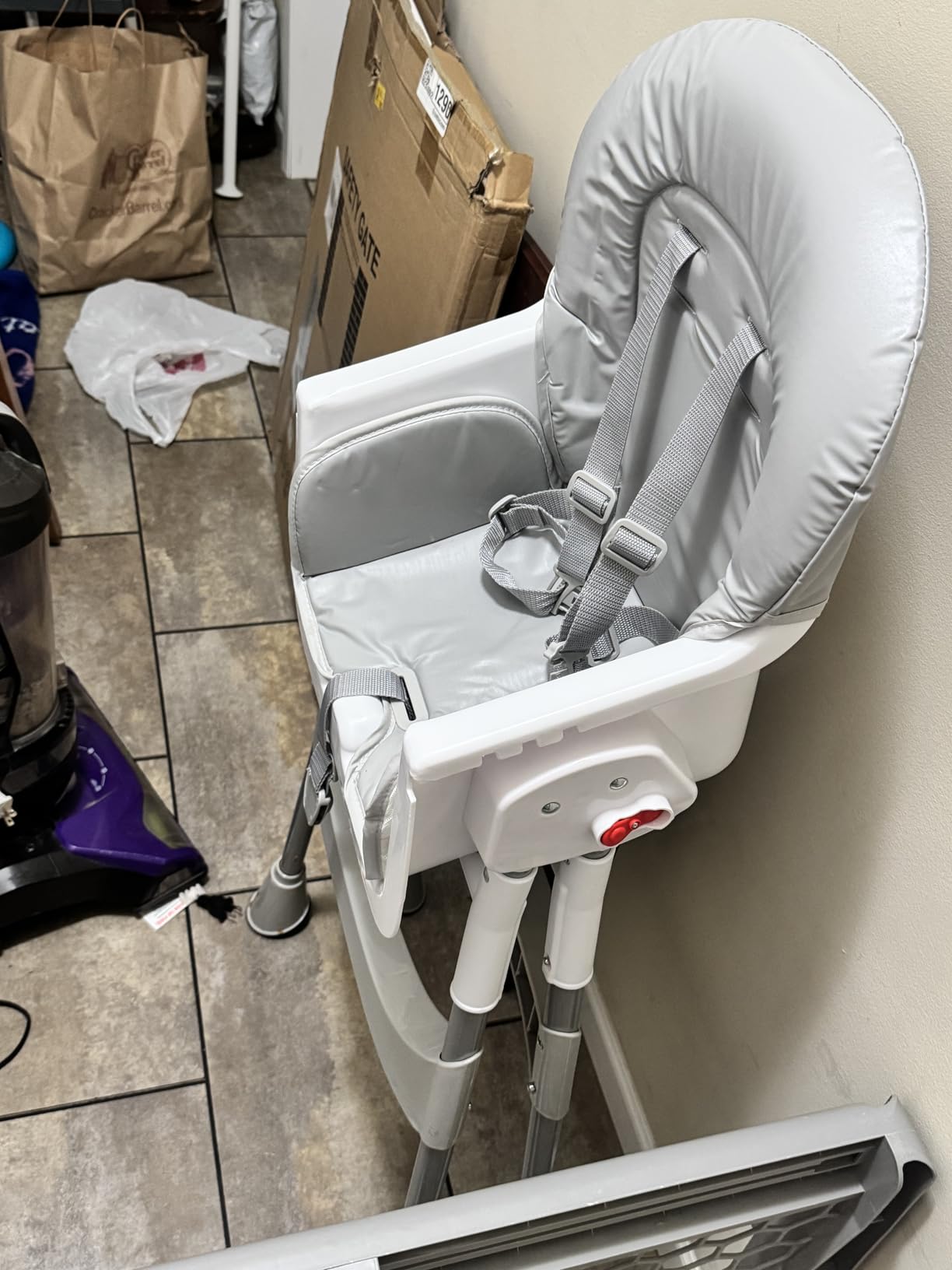 Dream On Me TableTalk 2-in-1 High Chair for Baby & Toddler - Convertible High Chair to Junior Chair, Removable Padded Seat, Dual Dishwasher-Safe Trays customer photo 2