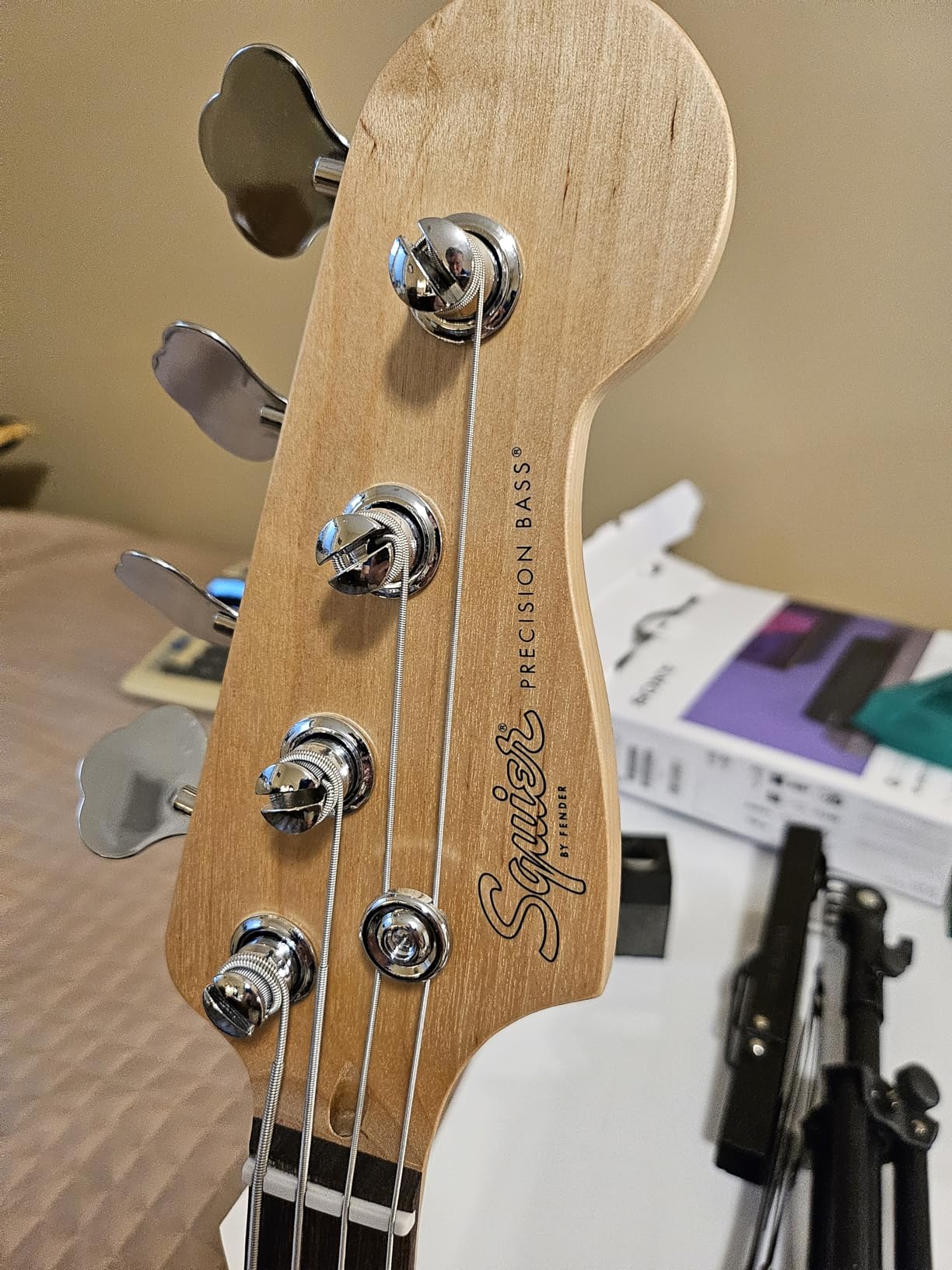 Fender Squier Debut Series Precision Bass Guitar, Beginner Guitar, with 2-Year Warranty, Includes Free Lessons, 2-Color Sunburst with Matte Finish customer photo 2