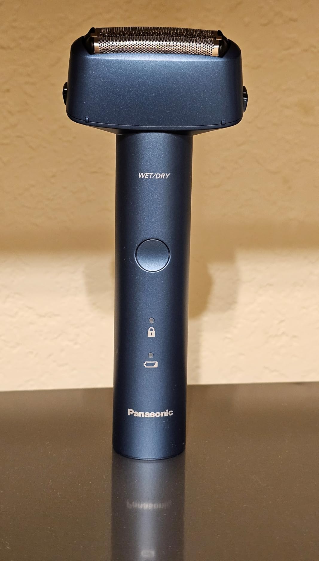 Panasonic Electric Razor for Men, Wet Dry Shaver with 3-Blade Cutting System, Ergonomic Handle and USB-C Charging, ES-RM3B-K customer photo 1