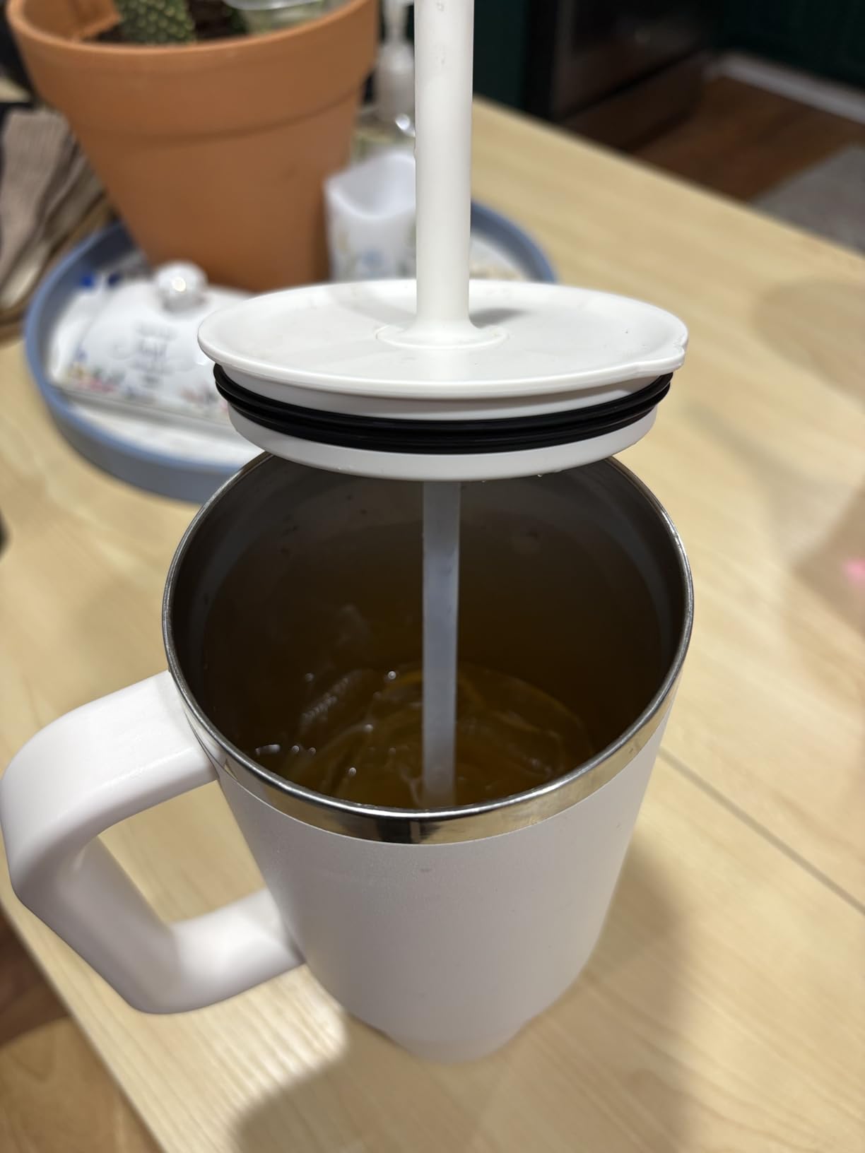Hydro Flask Travel Tumbler with Handle, Lid and Straw - Insulated Stainless Steel in 32 Oz Moonshadow customer photo 2