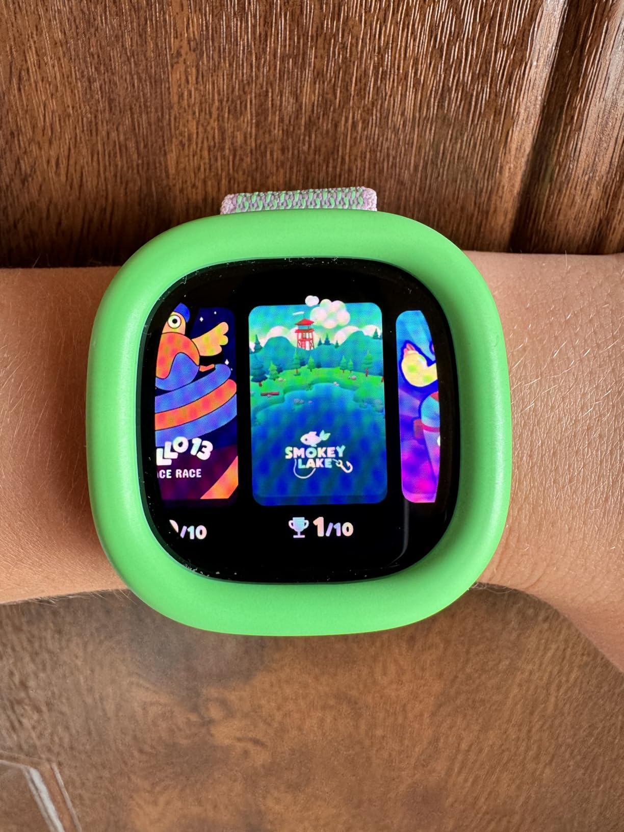 Google Fitbit Ace LTE - Kids Smartwatch with Call, Message, GPS, and Activity-Based Games - Spicy - Moovin customer photo 2