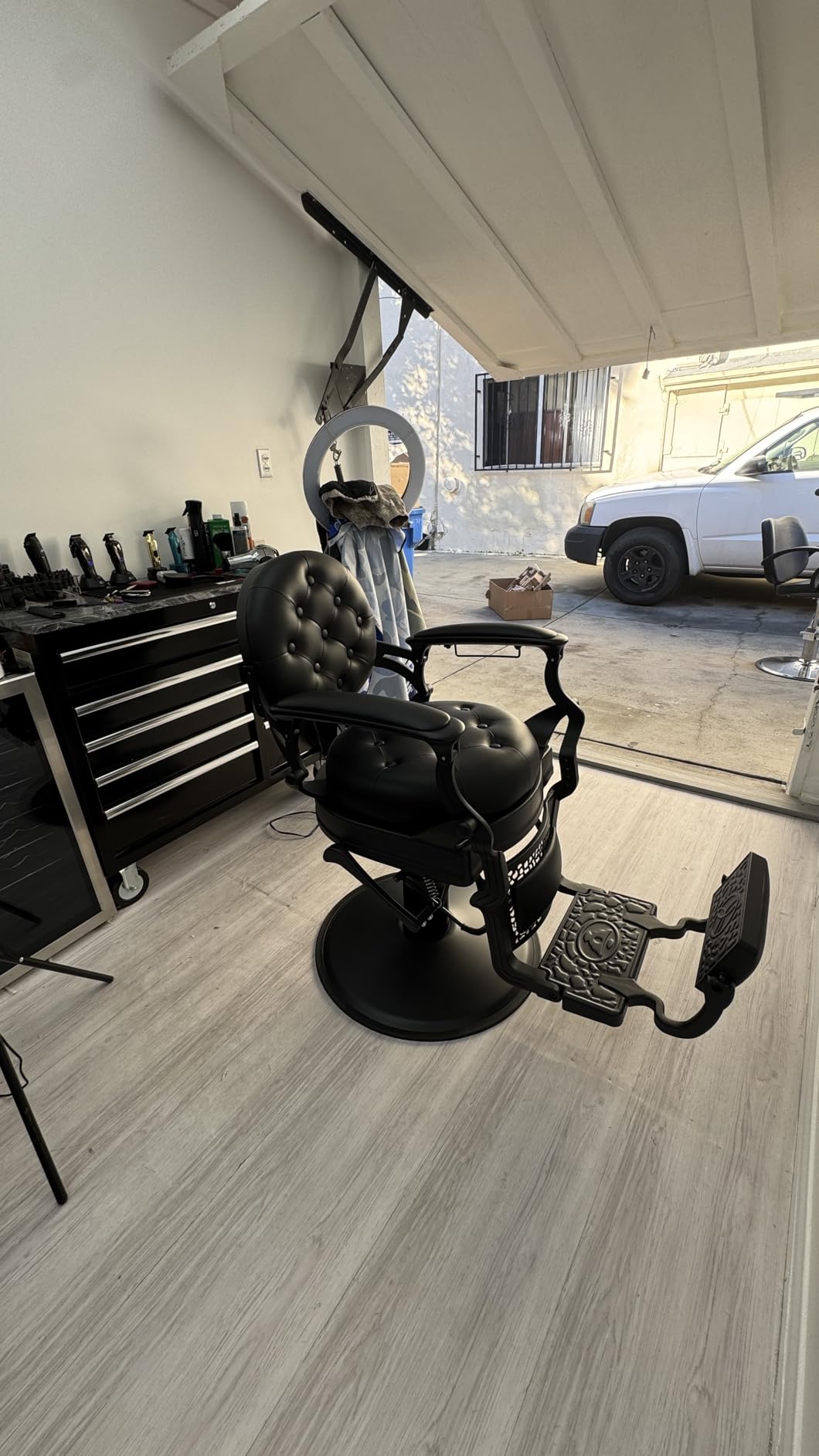 Barber Chair Hair Salon Chair, Heavy Duty 700 LBS, for Hair Stylist Barber Beauty Tattoo Massage (Black Square) customer photo 2