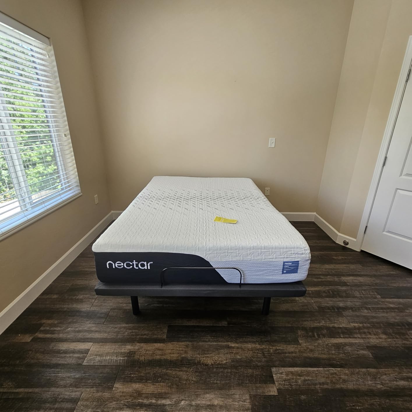 Nectar Premier Adjustable Base - Twin XL - Head & Foot Incline - Wireless Remote with Memory- 3 Massage Settings - 4 USB Ports - Anti-Snore & Zero Gravity - 1 Adjustable Base customer photo 2