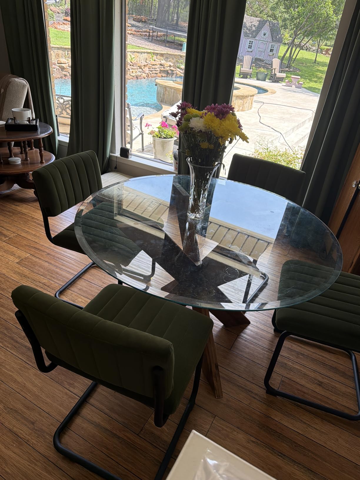 ONEVOG Mid Century Modern Dining Chairs Set of 4, Green Velvet Kitchen Chairs with Tufted Backs, Upholstered Wide Seat, Armless Cantilevered Chairs with Metal Legs customer photo 1