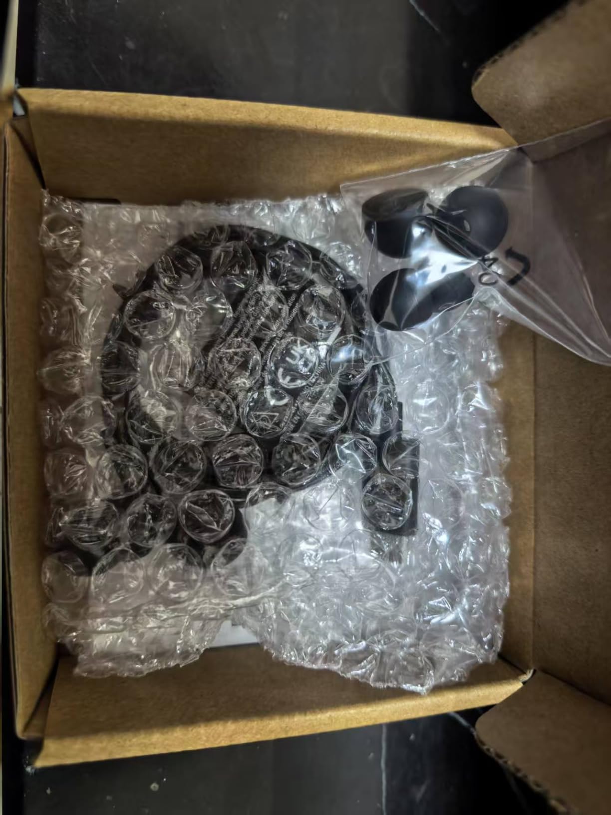 Amazon Basics Wired Earbuds with Microphone, in-Ear Headphones, USB-C, 4.2 ft Cable, S/M/L Ear Tips, Black customer photo 1