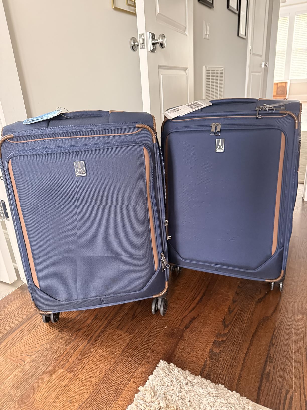 Travelpro Crew Classic Lightweight Softside Expandable Carry on Luggage, 8 Wheel Spinner Suitcase, Carry On 21-Inch, Patriot Blue customer photo 1