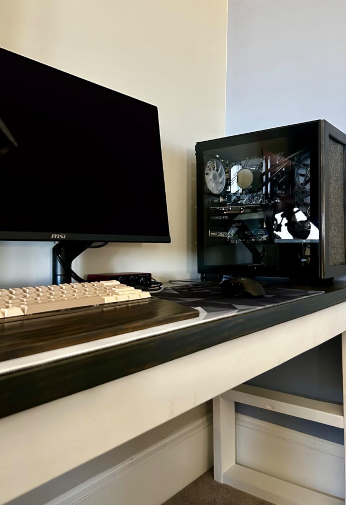 MSI MAG MT201 Premium Heavy Duty Single Monitor Stand Arm, Supports 17-49 Inch Screens and 44 lbs, VESA Compatible, Adjustable Spring Assisted Mount, Clamp & Grommet, Quick Release Plate - Black customer photo 2